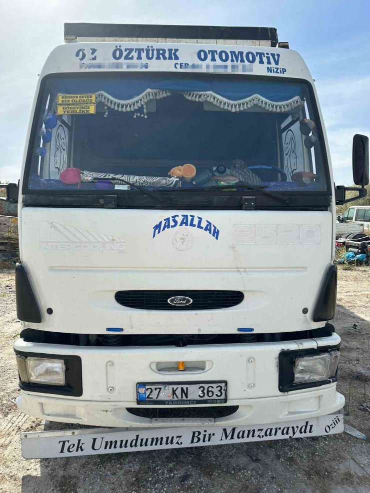 Nakliye süsü ile uyuşturucu ticaretini polis engelledi