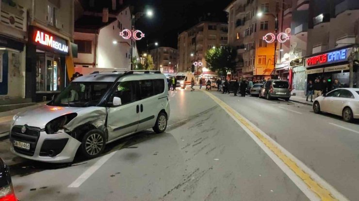 Sivas’ta zincirleme trafik kazası: 4 yaralı