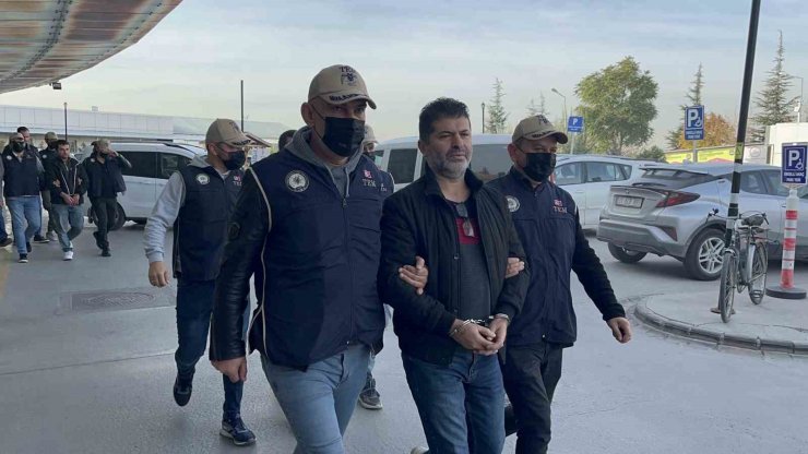Kıskaç Operasyonu’nda yakalanan 4 FETÖ üyesi adliyeye sevk edildi