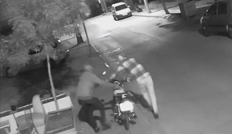 Konya’dan trenle Karaman’a gelip motosiklet çalan 4 şüpheli tutuklandı
