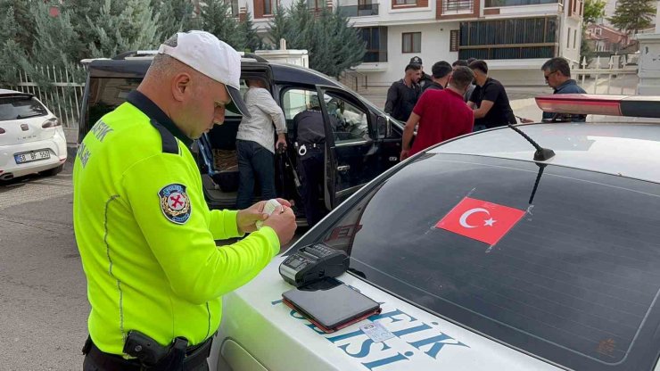 Aksaray’da şüpheli-polis kovalamacası