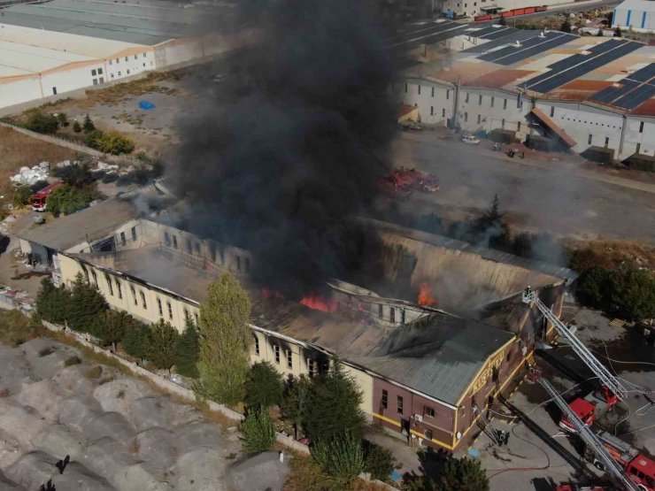 Kayseri’deki fabrika yangını 2 saatte kontrol altına alındı