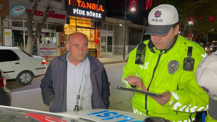 Direksiyonda alkollü yakalandı, “Kalp hastasıyım yaptığın ayıp” dedi