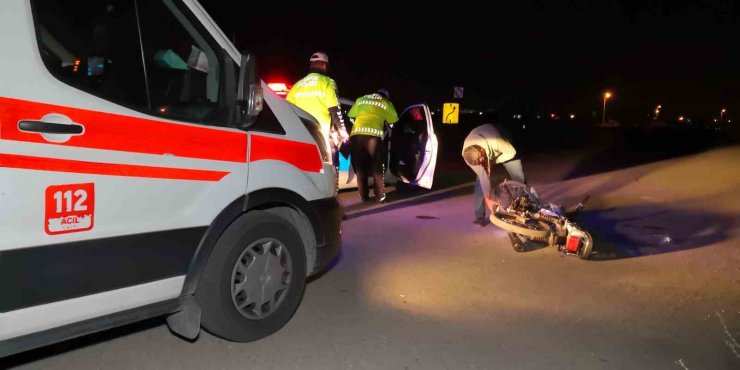 Devrilen motosikletin sürücüsü ağır yaralandı