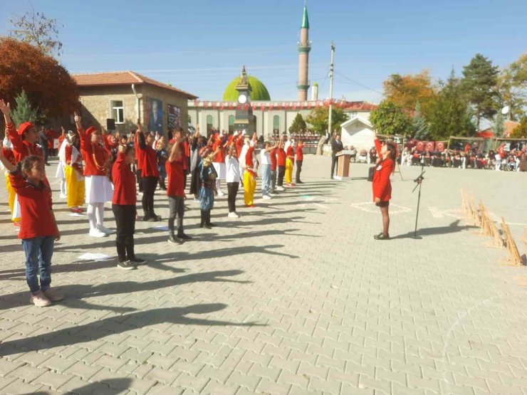 Cumhuriyet’in 100. yılı Evren ilçesinde kutlandı