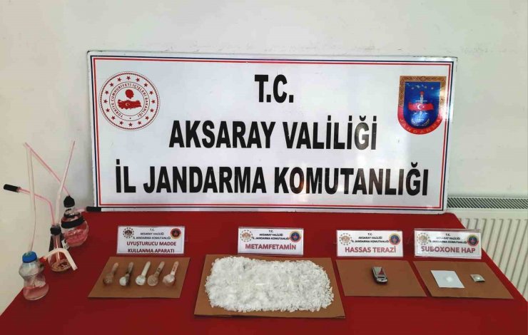 Jandarmadan uyuşturucu operasyonu: 3 tutuklama