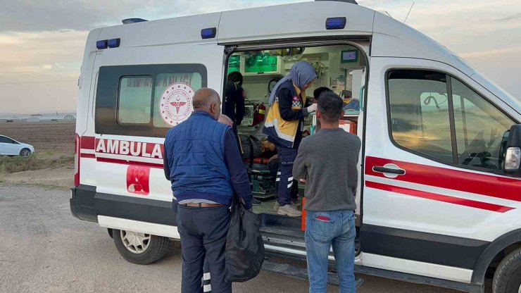Aksaray’da kamyon şarampole devrildi: 2 yaralı