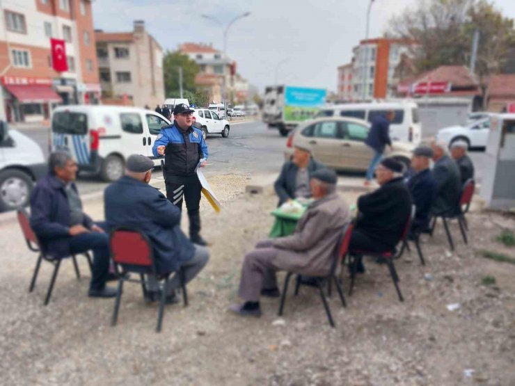 Yaşlı vatandaşlar dolandırıcılara karşı bilgilendirildi