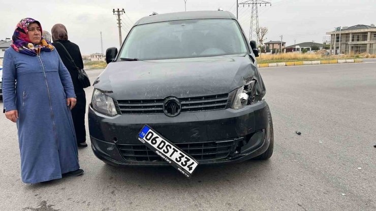 Kazada yaralanan babalarının başında gözyaşı döktüler
