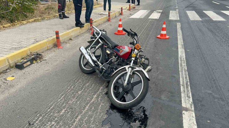 Aksaray’da otomobil ile motosiklet çarpıştı: 2 yaralı