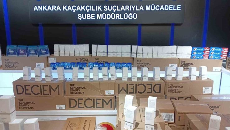 Ankara’da ele geçirilen 4 milyon liralık kaçak kozmetik ürünler emniyette sergilendi