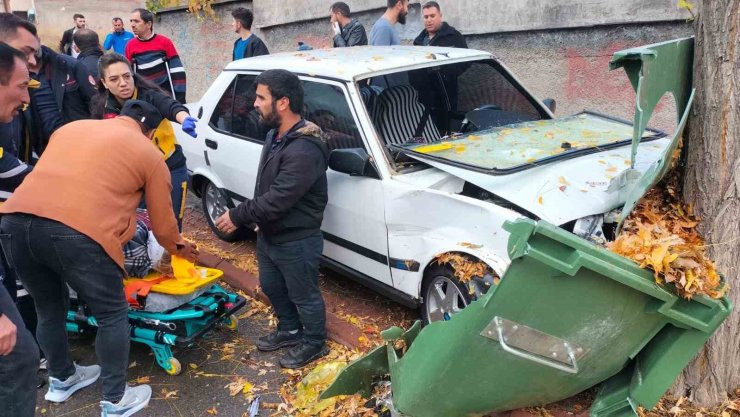 Sivas’ta ehliyetsiz sürücüler kaza yaptı, her iki tarafa da para cezası kesildi