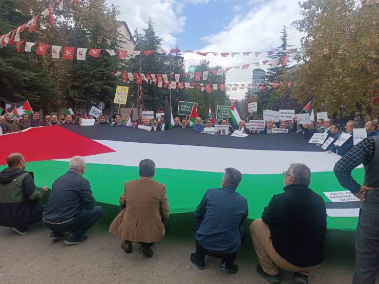 Dışişleri Bakanlığı önünde ABD’li Bakan Blinken’e Filistin protestosu