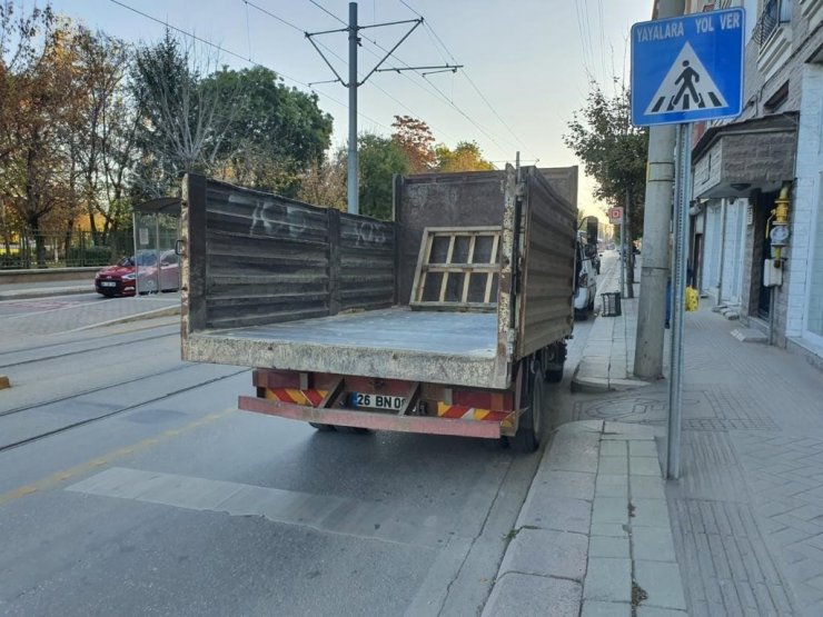 Kamyonet az daha faciaya yol açacaktı