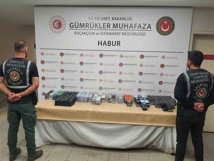 Gümrük Muhafaza ekiplerinin operasyonlarında yaklaşık 15 milyon liralık kaçak eşya ele geçirildi