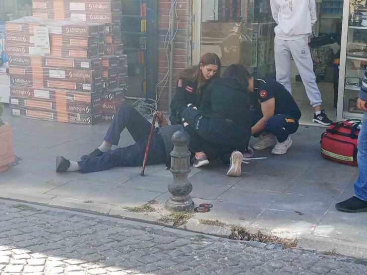 Yoğun trafik müdahaleye giden ambulansı geciktirdi