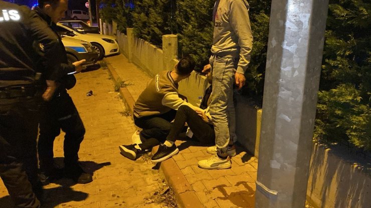 Kayseri’de bıçaklı kavga: 1’i ağır 2 yaralı