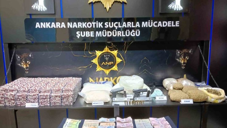 Uyuşturucu şebekesi 32 ilde düzenlenen operasyonla çökertildi