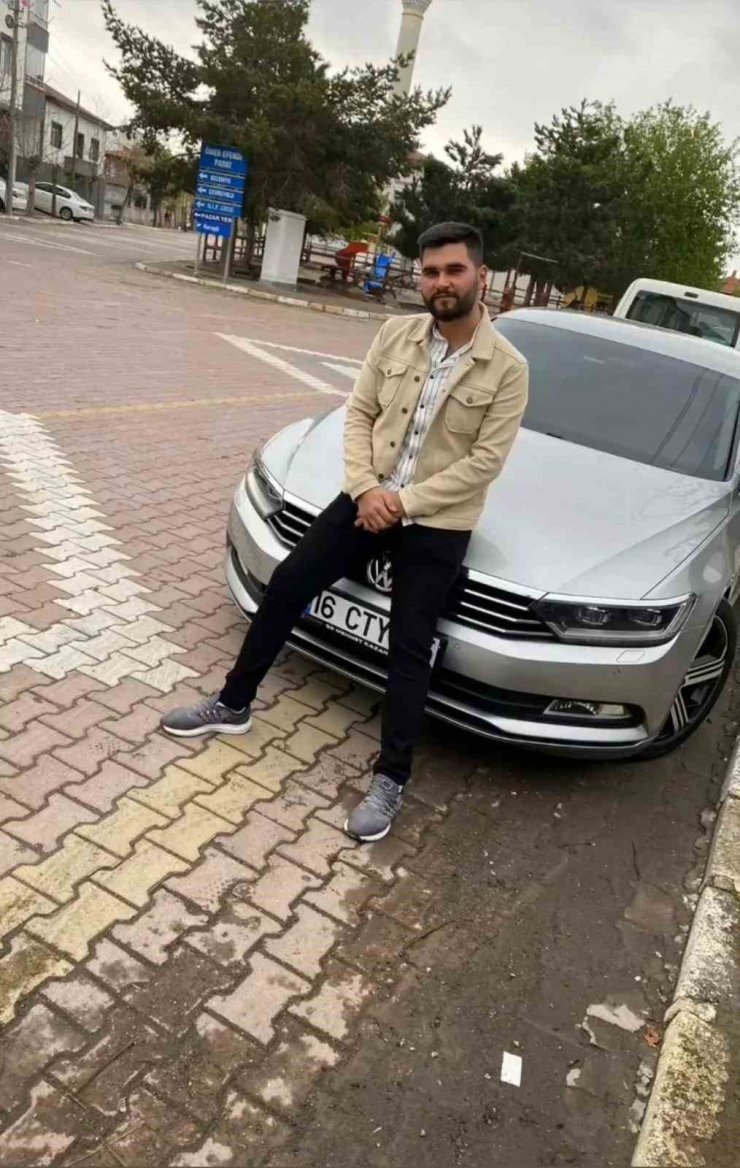 İki kardeşten peş peşe acı haber geldi