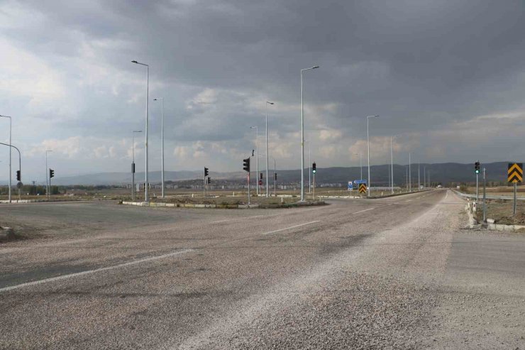 Onlarca kişinin ölümüne neden olan ‘ölüm kavşağı’ ışıklandırıldı