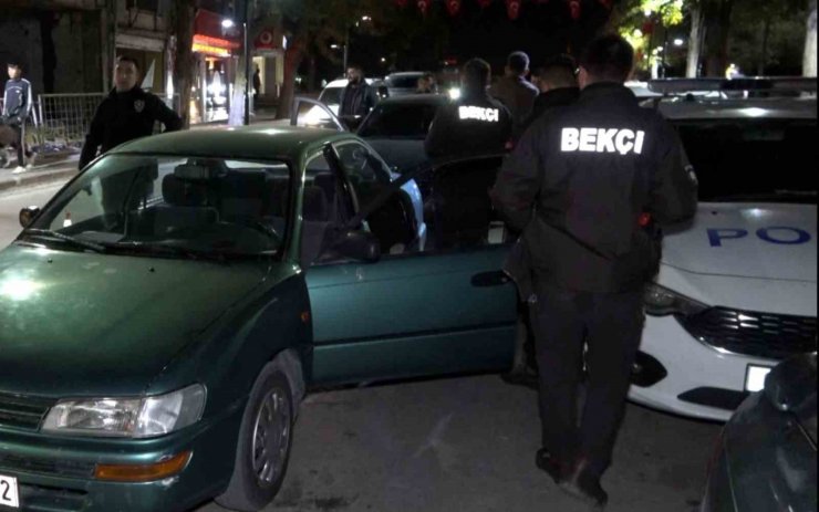 Aksaray polisinden şok uygulamalar