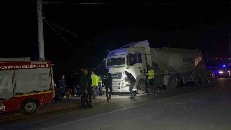 Beton tankerinin çarptığı şahıs hayatını kaybetti