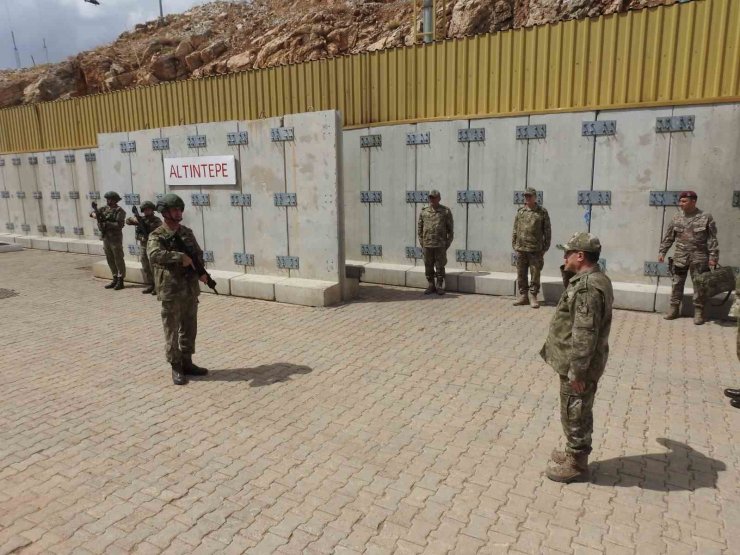 Mehmetçik, son 3 ayda hudutlardan geçmeye çalışan 200 teröristi yakaladı