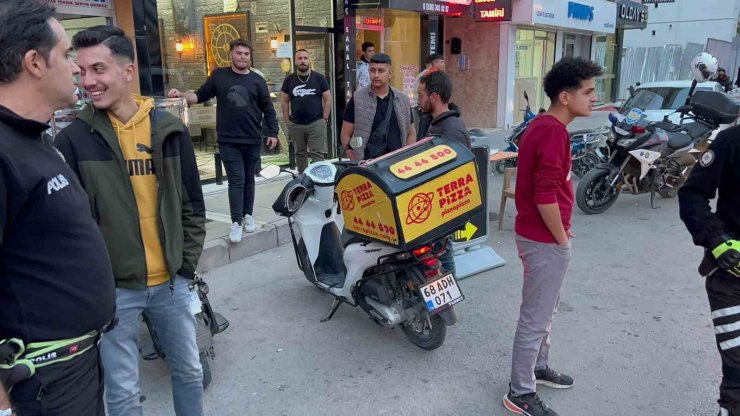 Motosikletle yayaya çarptı: 2 yaralı