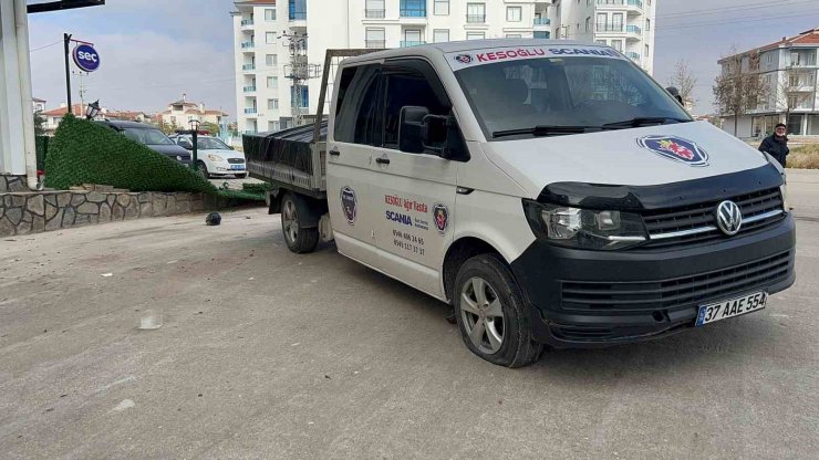 Yüksek tansiyon atağı geçiren sürücü kaza yaptı: 1 yaralı