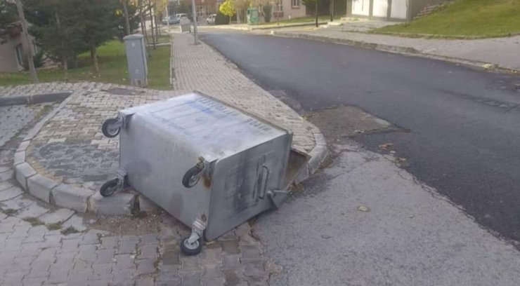 Niğde’de etkili olan kuvvetli rüzgar hayatı olumsuz etkiledi