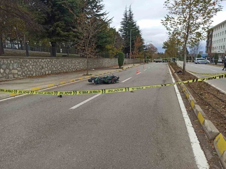 Yarış motoru sürücüsünün feci ölümü