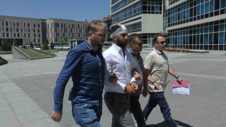 Yolcu kavgasında meslektaşını öldüren taksici: "Bıçağı salladım ama değdiğini görmedim"