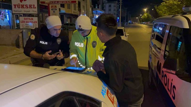 Drift atarken 2. kez alkollü yakalanan sürücüden, “2 bardak içtim” itirafı