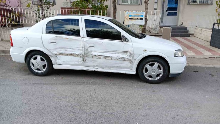 7 kişinin yaralandığı servis aracı kazası kamerada