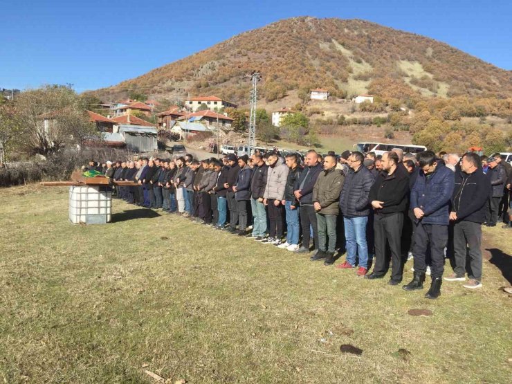 Çamlıdere’de yangında hayatını kaybeden 2 genç toprağa verildi