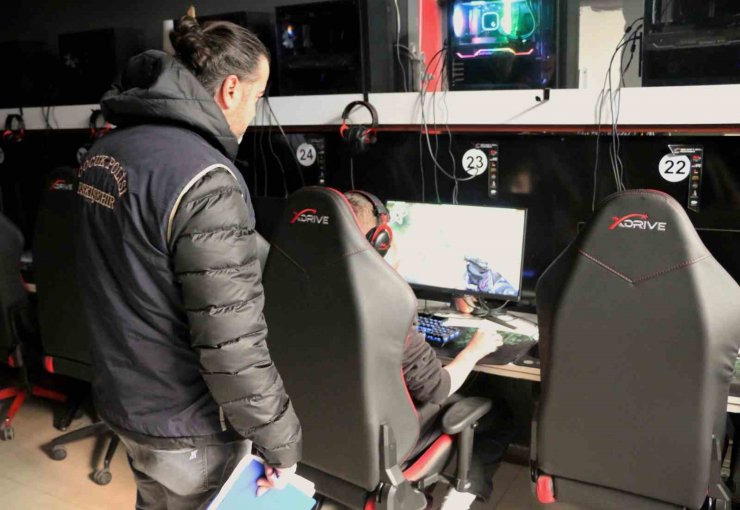 Polis okul çevresinde sıkı denetim yaptı