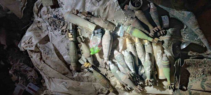 Pençe Kilit Operasyonu bölgesinde teröristlere ait çok sayıda mühimmat ele geçirildi