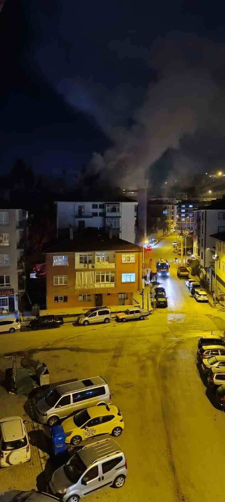 Kızılcahamam’daki ev yangını paniğe neden oldu