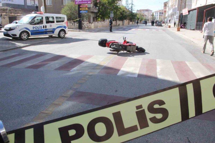 Karaman’da bir iş yerine silahla ateş edildi, yoldan geçen kurye vuruldu