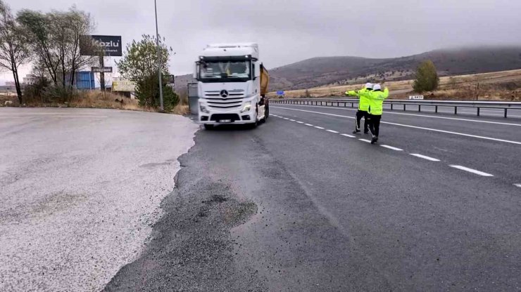 Yozgat’ta ticari araçlara yönelik kış lastiği denetimi yapıldı