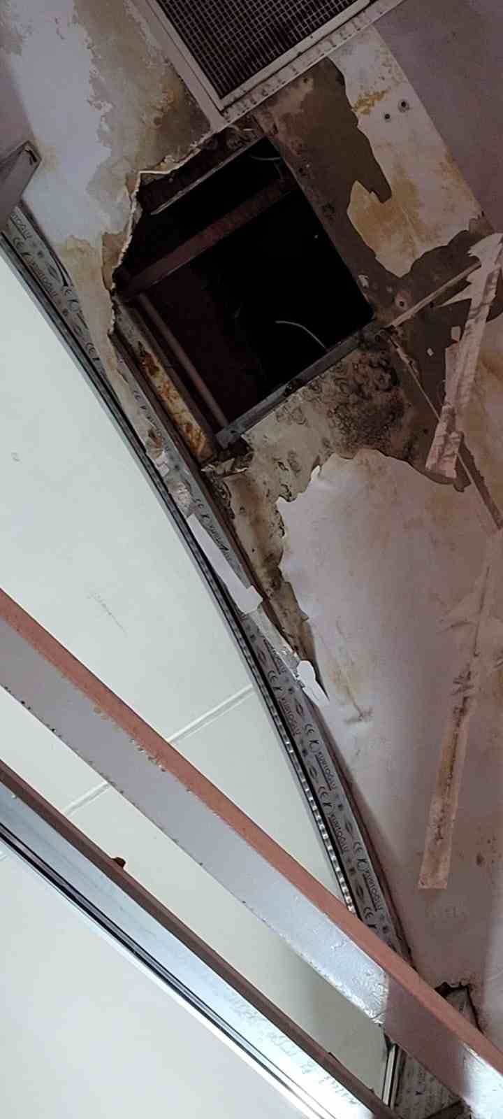 Terminal esnafından göçük suyuna ’kovalı’ müdahale