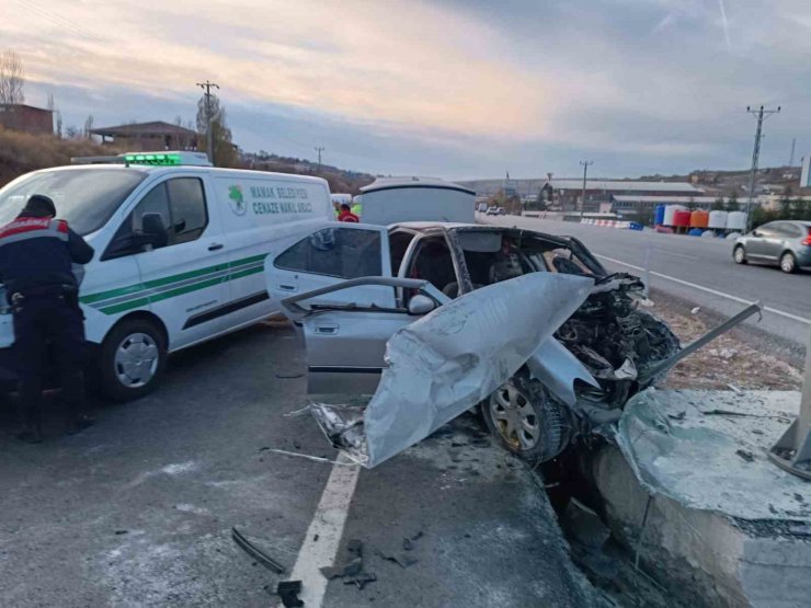 Başkentte feci kaza: Aynı aileden 3 kişi öldü, 1 bebek ağır yaralı