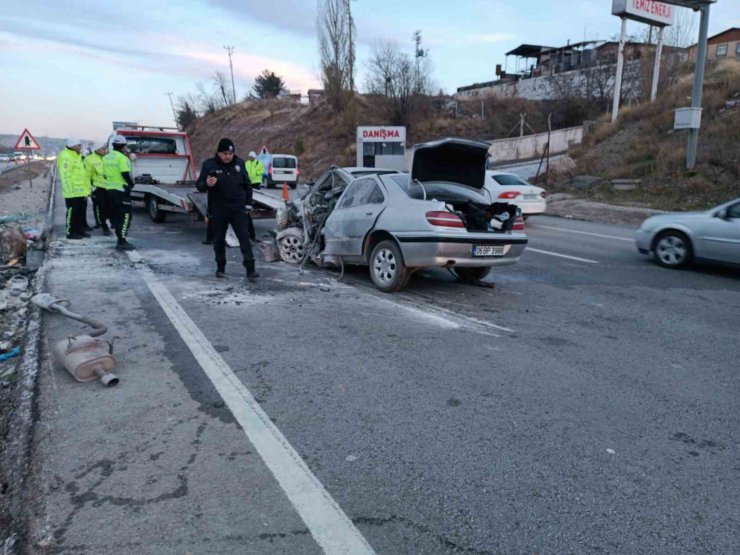 Başkentte feci kaza: Aynı aileden 3 kişi öldü, 1 bebek ağır yaralı