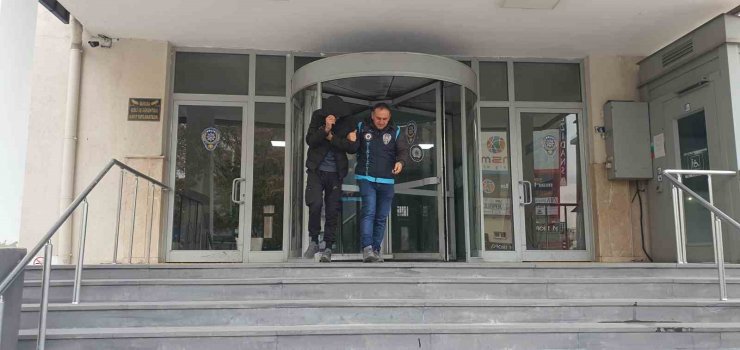 Bağ evlerinden hırsızlık yapan 4 kişi yakalandı