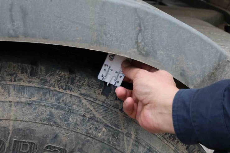 Jandarma ekiplerinden ‘Kış lastiği’ denetimi
