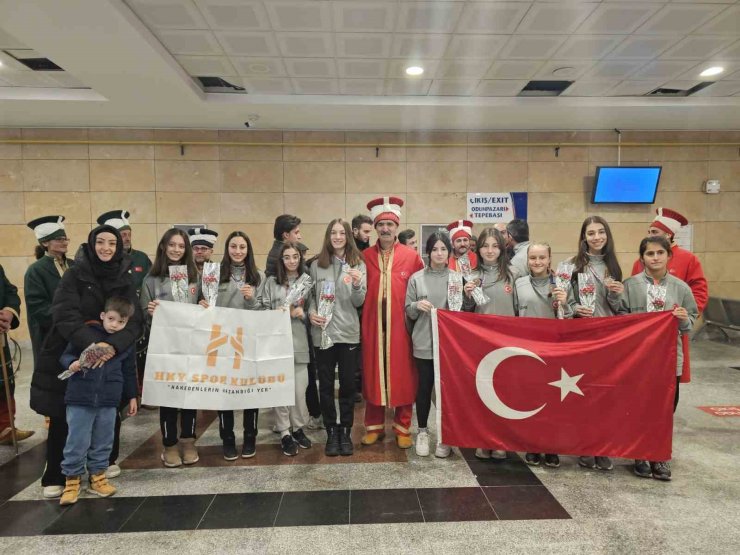 Eskişehirli milli sporcular Bosna Hersek’te 7 madalya ile döndü
