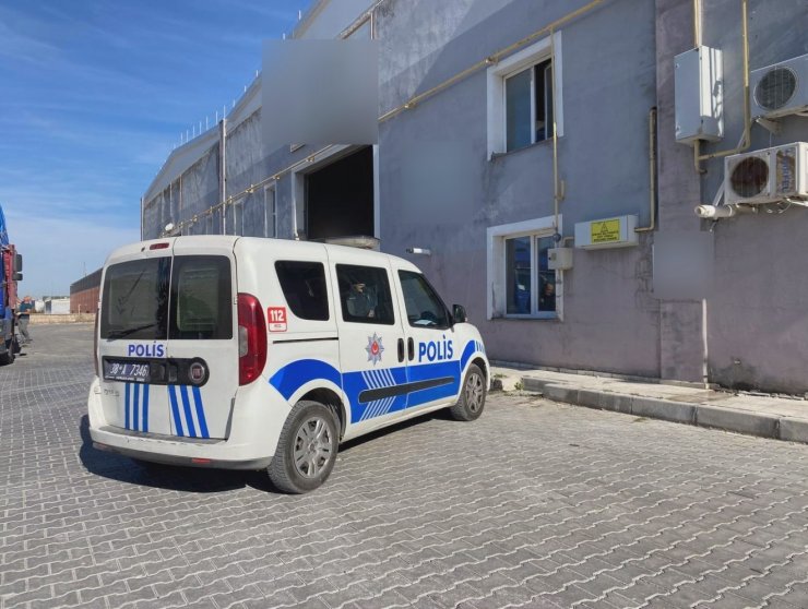 Tavanı çöken kabinden düşen işçi ağır yaralandı