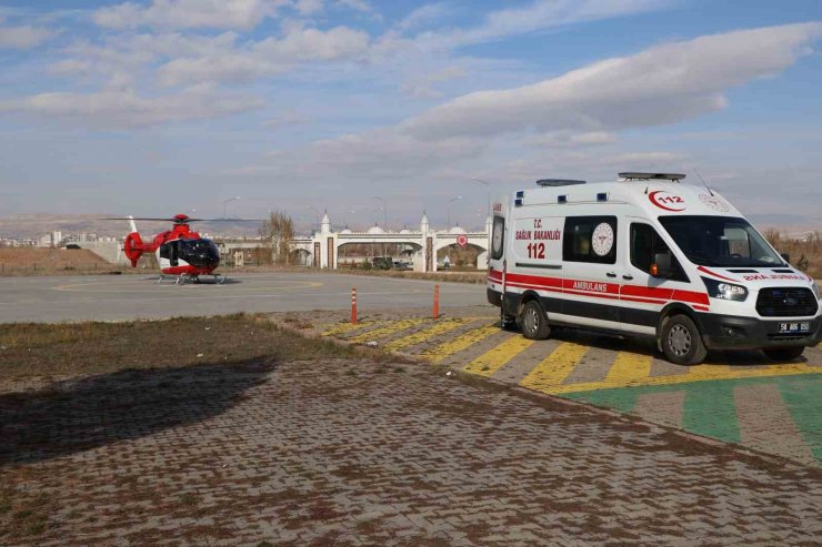 Solunum sıkıntısı çeken bebek ambulans helikopterle Kayseri’ye nakledildi