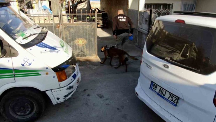 Aksaray’da uyuşturucu tacirlerine operasyon: 4 tutuklama