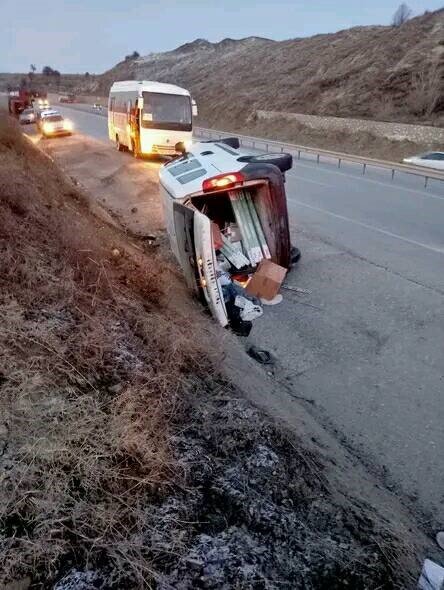 Başkentte gizli buzlanma kazalara neden oldu: 3 yaralı